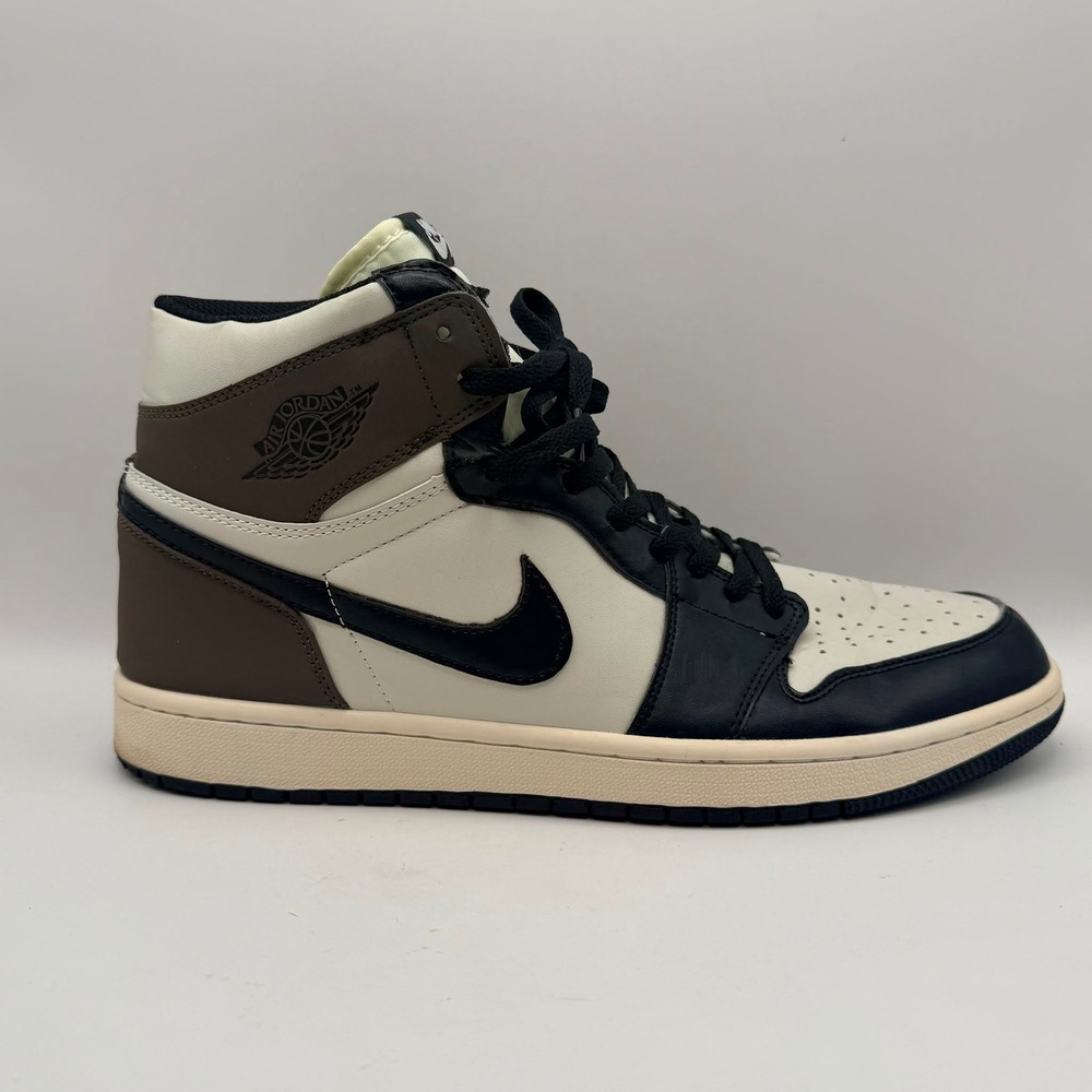 Air Jordan 1 Retro High OG Mocha 555088-105 Mens Size 12 High Top Sneakers